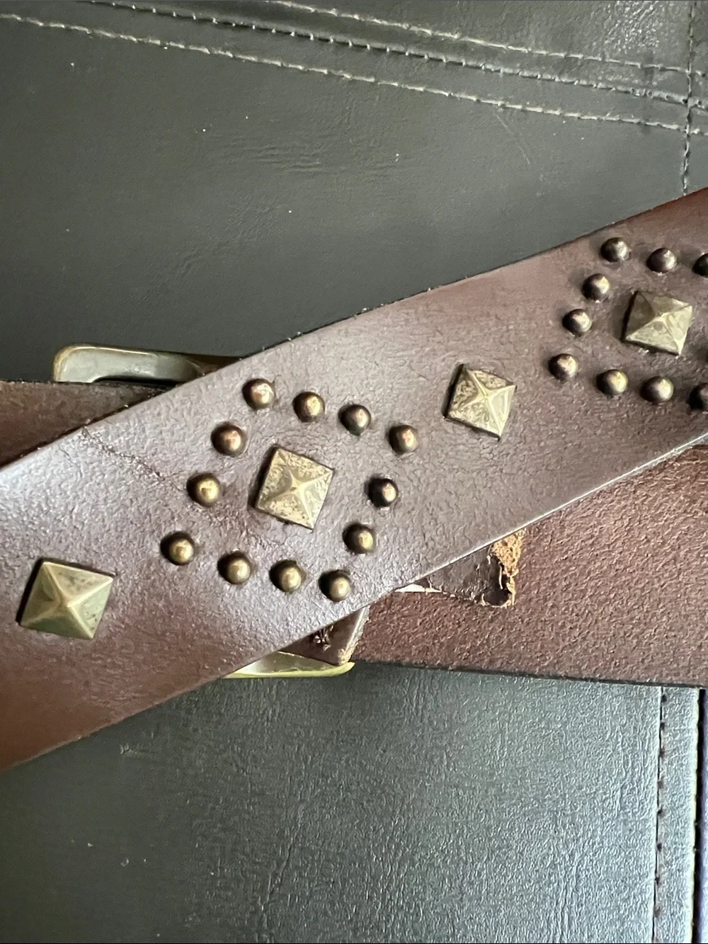 GAP 1990s Brown Leather Made in USA Studded Belt with Brass Accents Medium